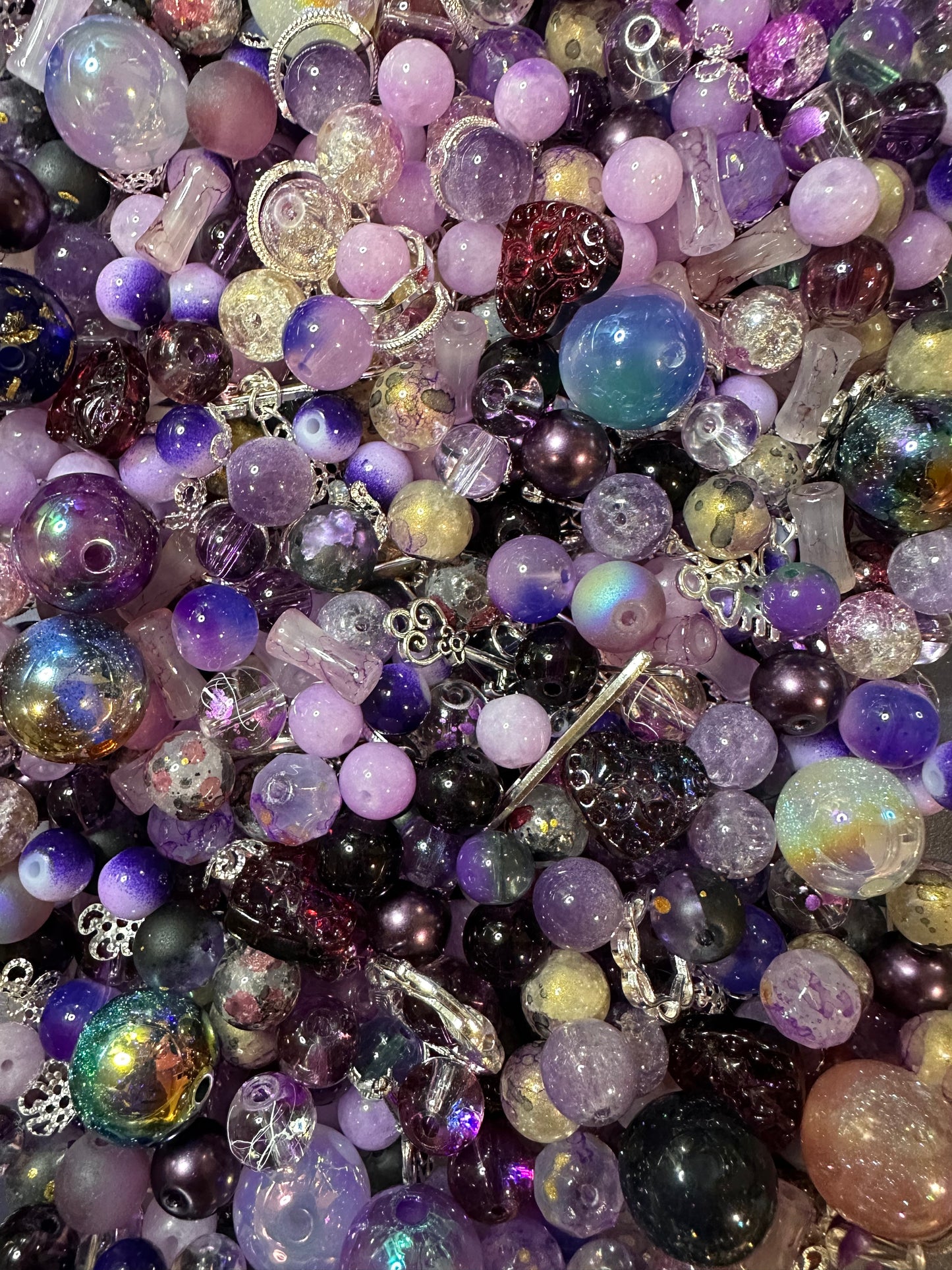 Glass Bead Mixes - Glass beads with Accessories