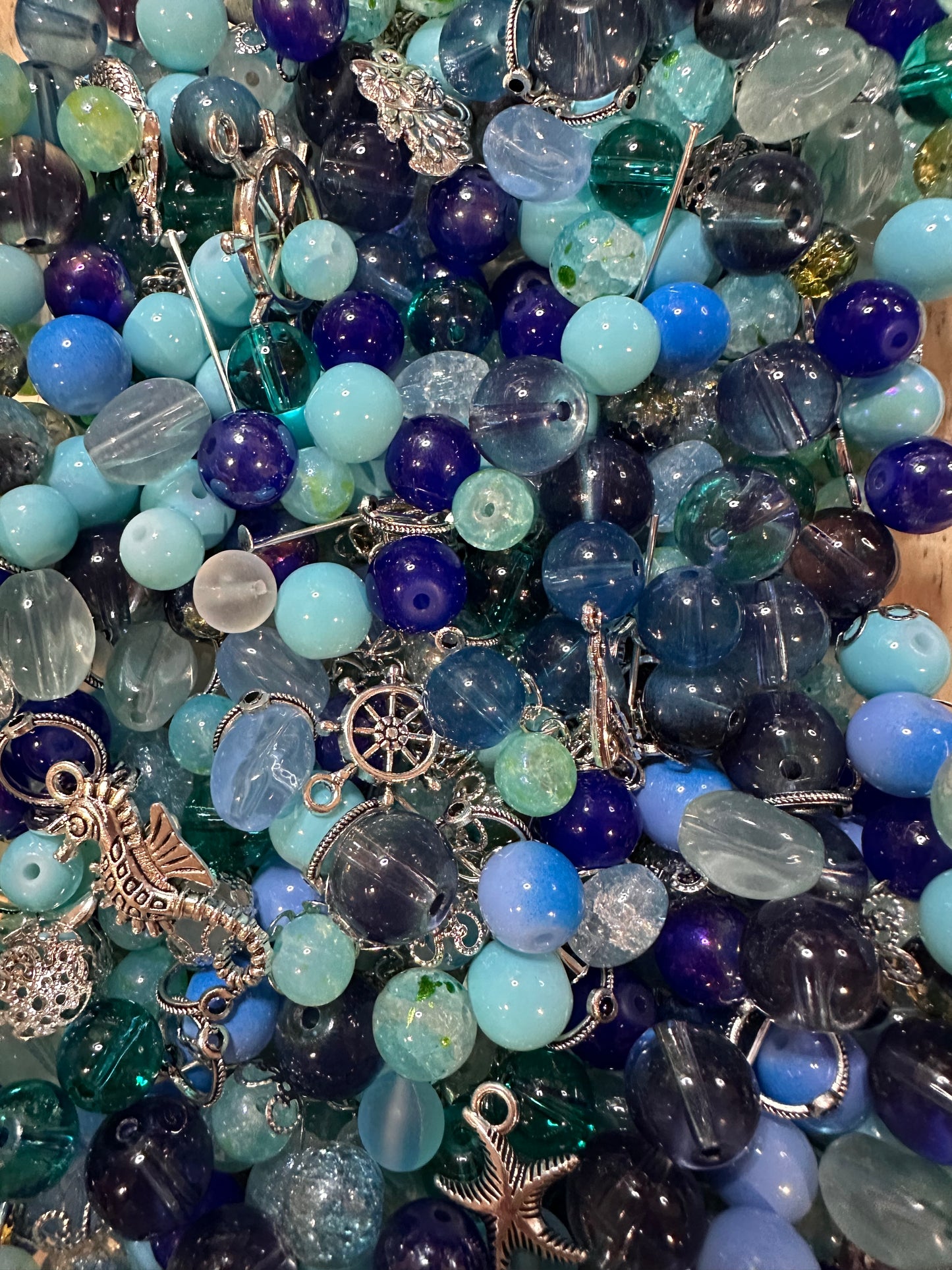 Glass Bead Mixes - Glass beads with Accessories